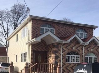 9742 103rd St UNIT 2F, Ozone Park, NY 11416