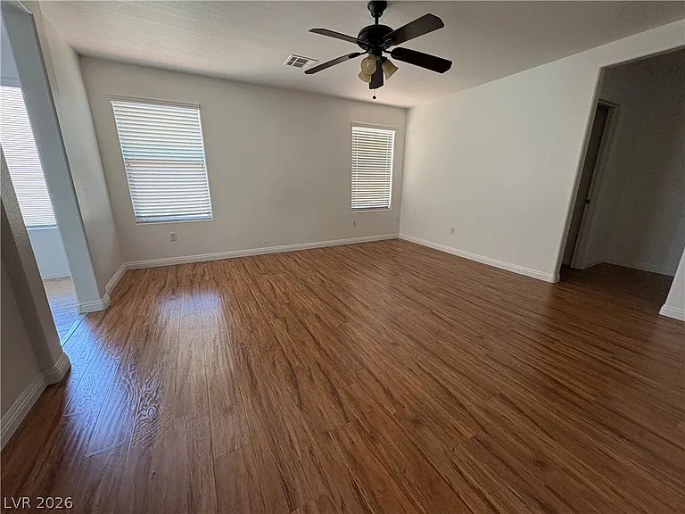 7878 Juniper Forest St — Photo 10