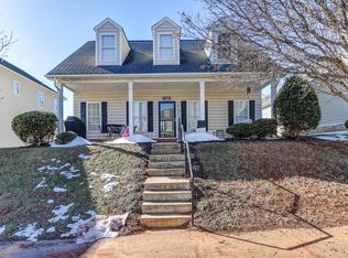 1040 Cranberry Ct, Moneta, VA 24121