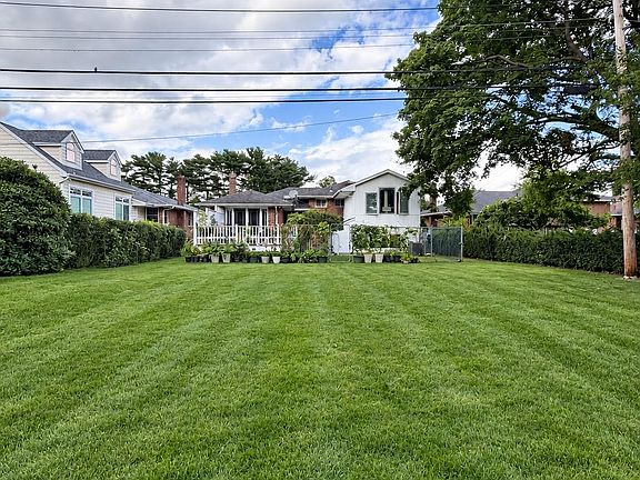 4th image of 118 Leahy Street