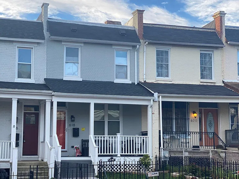 Front Exterior Street View