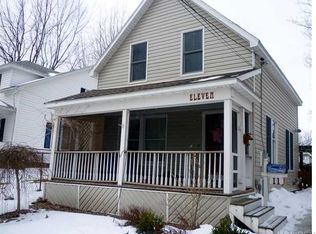 11 Kent St, Blasdell, NY 14219