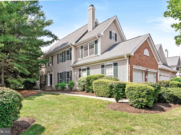 121 Coburn Rd, Pennington, NJ 08534