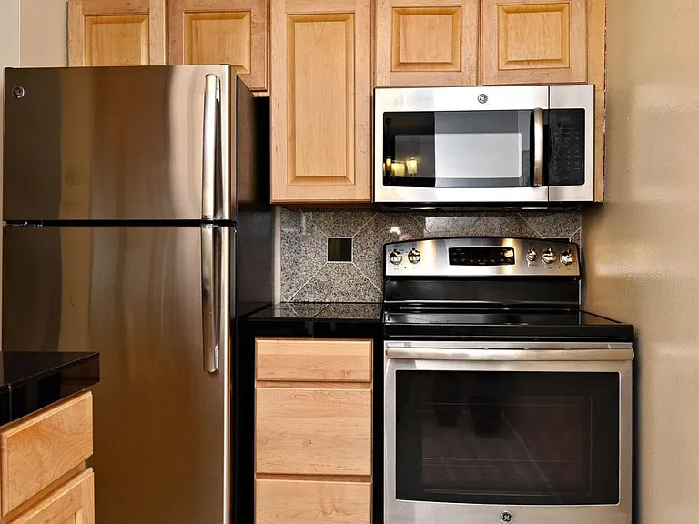 1267 N Lafayette St #204 — Photo 7