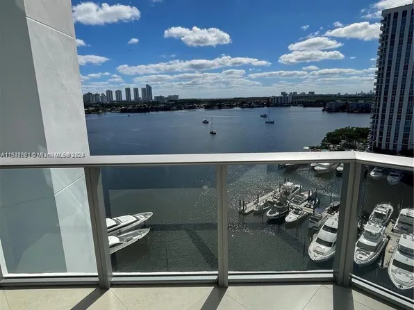 (undisclosed Address), North Miami Beach, FL 33160