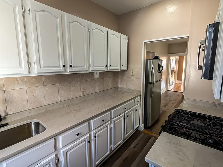366 Academy Ave #1 — Photo 18
