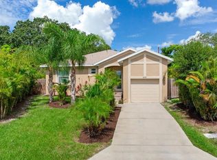 631 12th Ave N, Safety Harbor, FL 34695