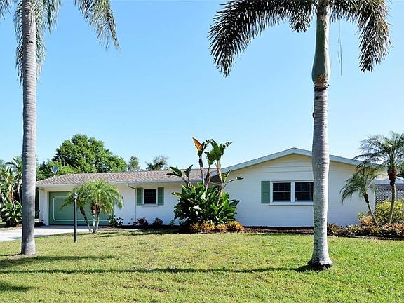 2nd image of 413 E Lake Dr