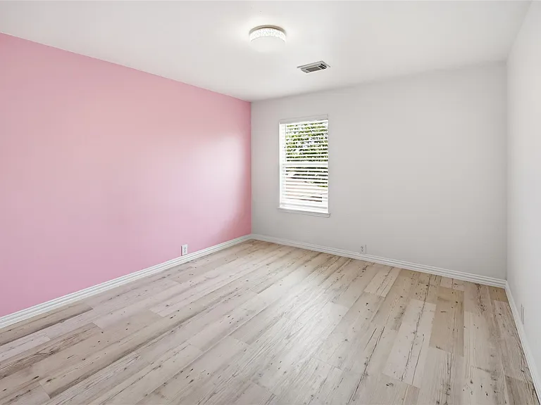6811 Brighton Hill Ln — Photo 20