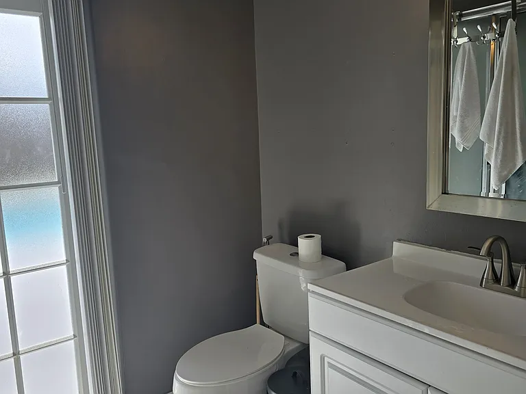 128 Swan Pkwy E — Photo 28