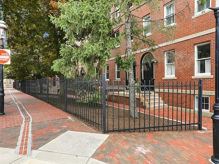 21 Main St #C — Photo 11