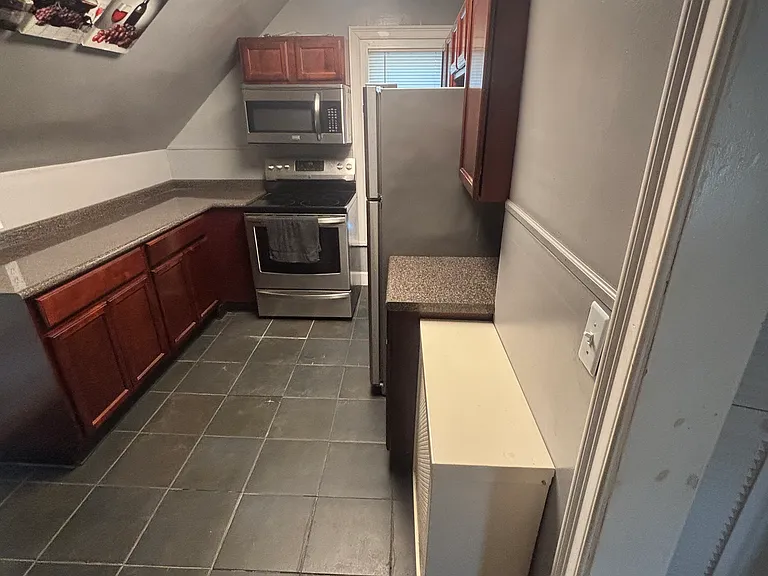 111 Delaware St #3 — Photo 4