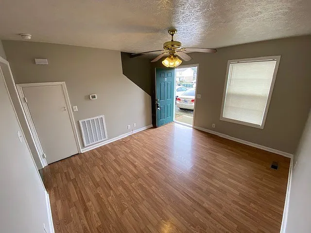 Building Photo - 103 Emily Ln #A