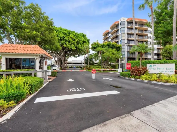 859 Jeffery Street #214, Boca Raton, FL 33487