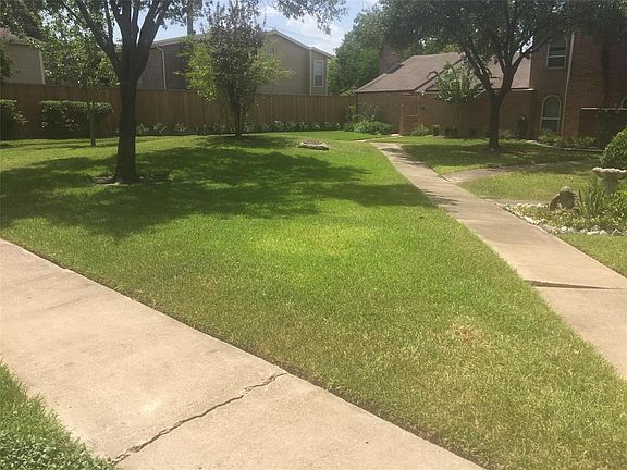4th image of 11905 Southlake Dr