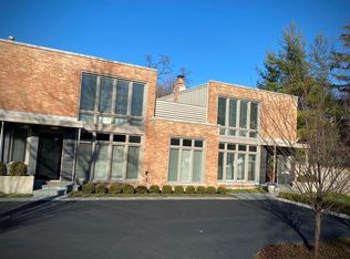 701 Elm St, Winnetka, IL 60093