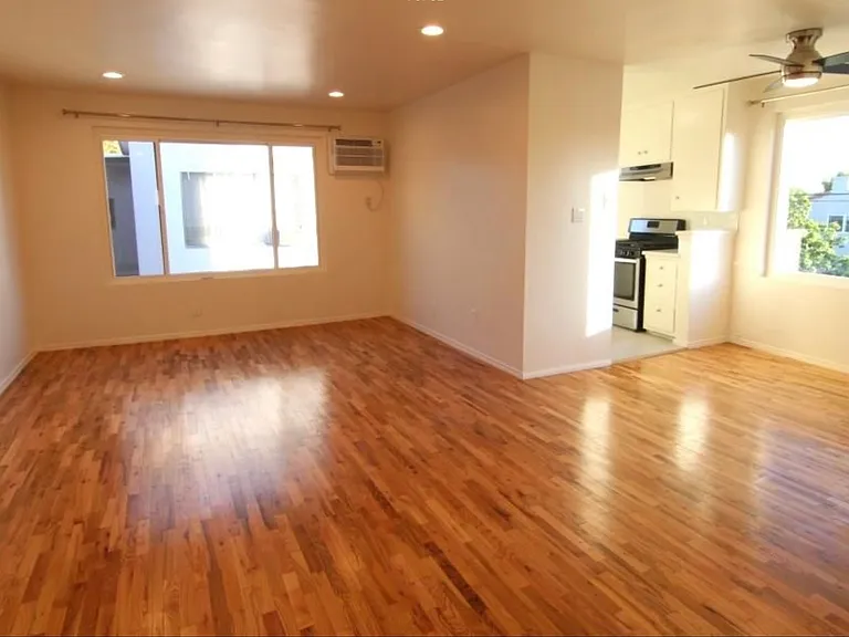 8707 Pickford St #10 — Photo 5