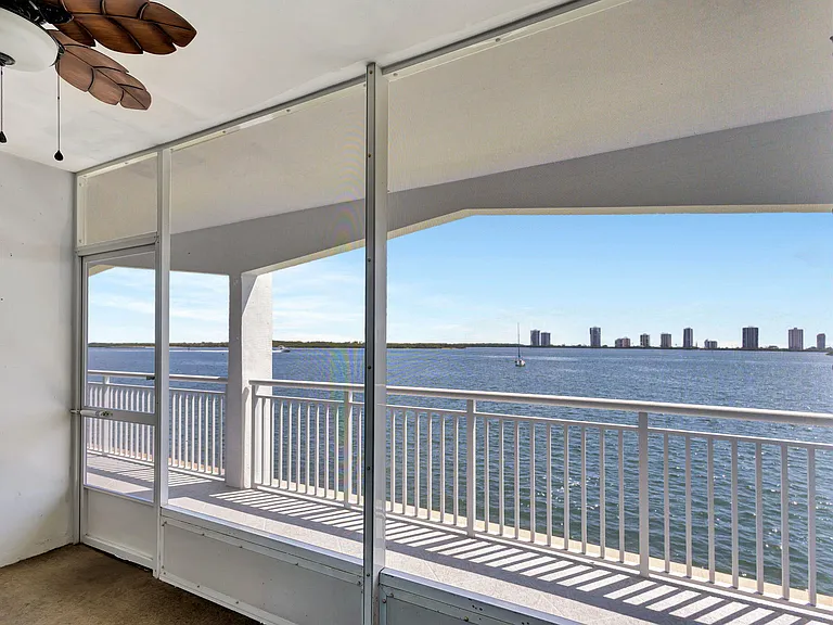 100 Shore Ct #210 — Photo 6