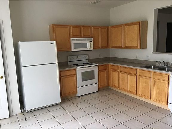 2nd image of 2238 Blackwood Dr