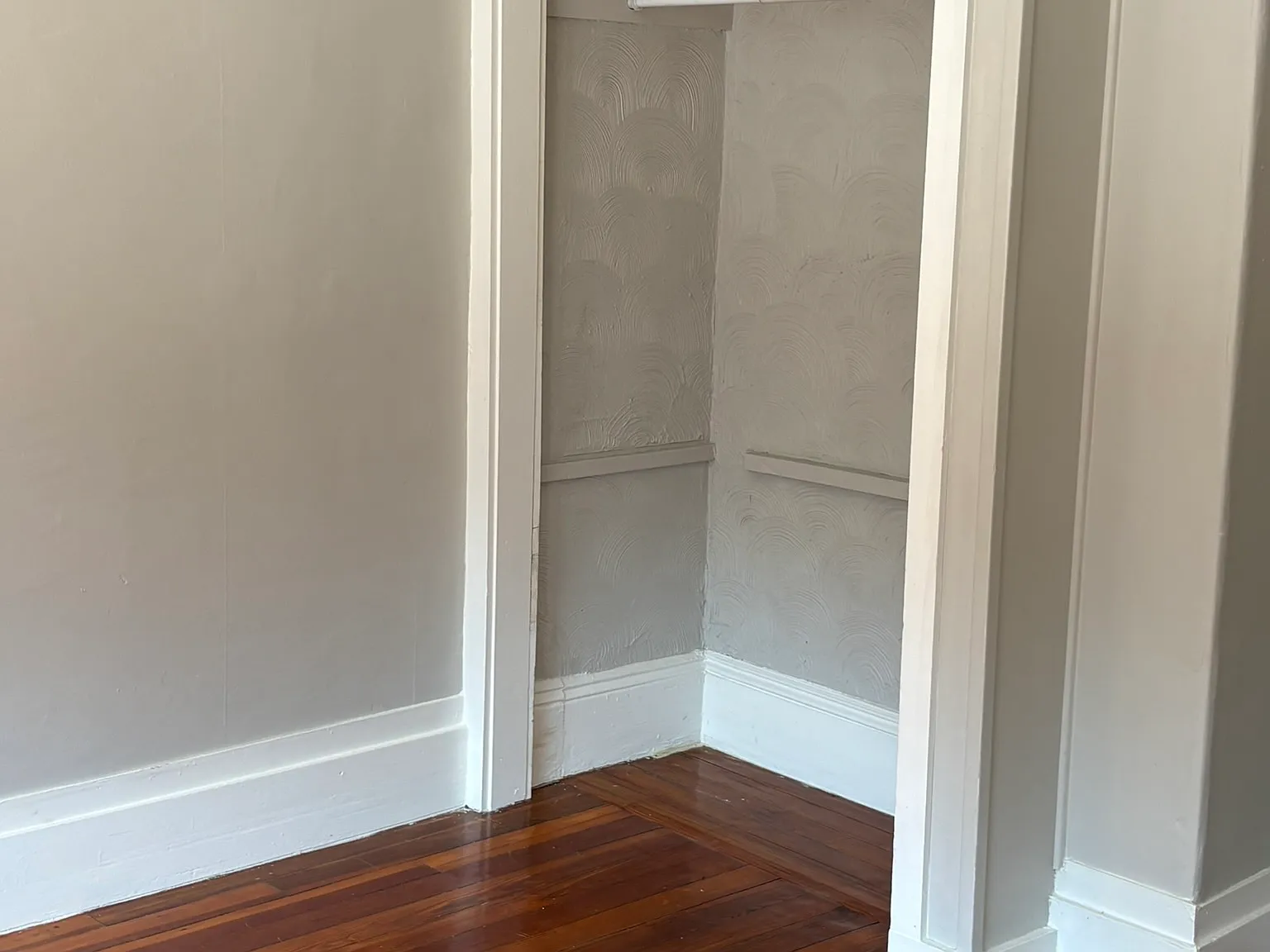 2 bed, 1000 sqft, $2,200 — Photo 4