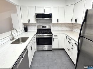 212 Westchester Ct #3507, Union, NJ 07083