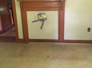 1905 Marina Dr, Gretna, VA 24557