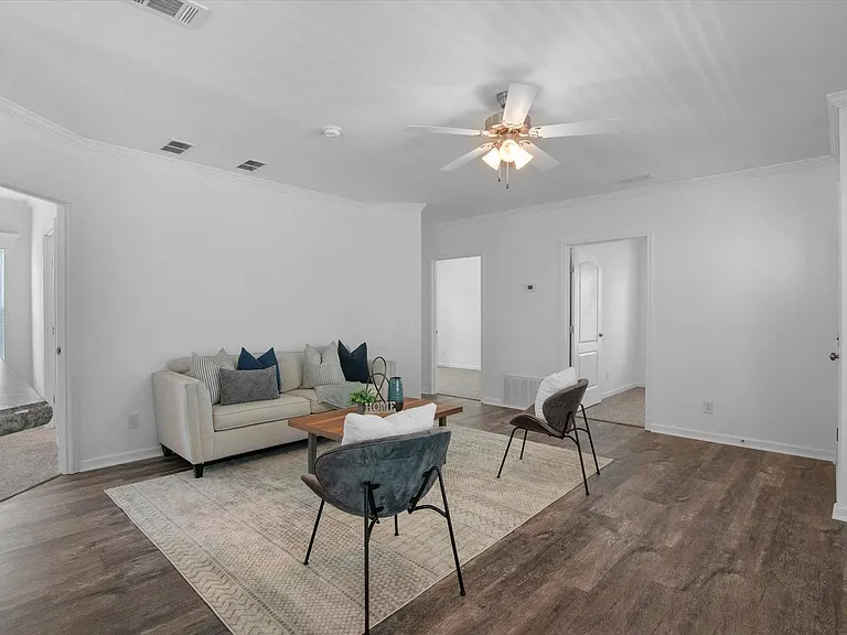 1284 Plymouth Pl — Photo 24