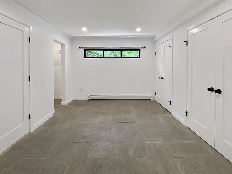 62 Woodbine St #1 — Photo 6