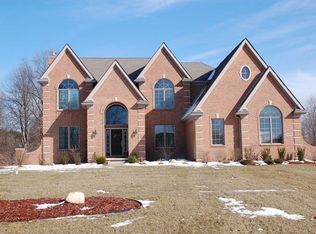 7359 Ridge Line Cir, Dexter, MI 48130