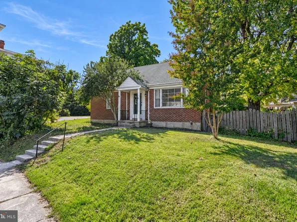 10 Hillview Dr, Baltimore, MD 21228