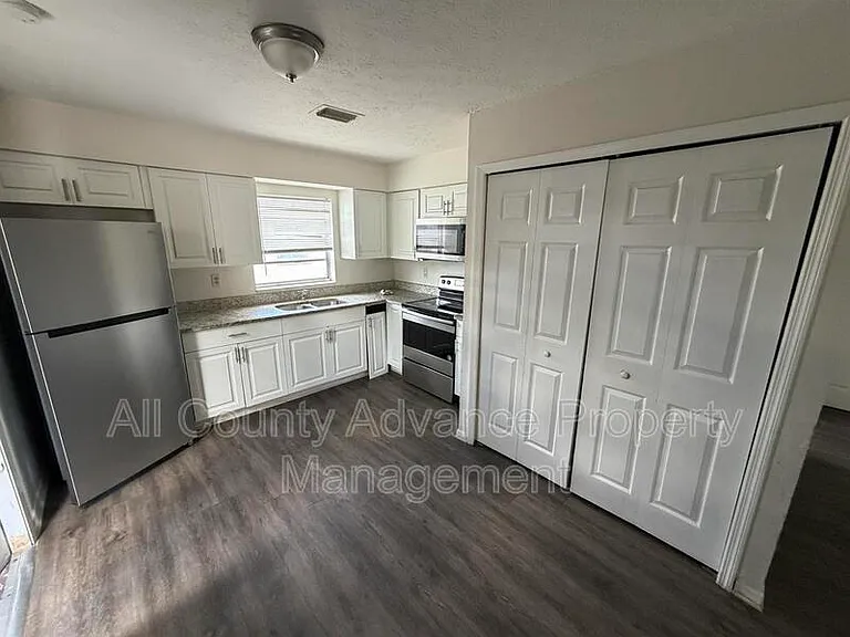 4909 E Temple Heights Rd #C — Photo 1