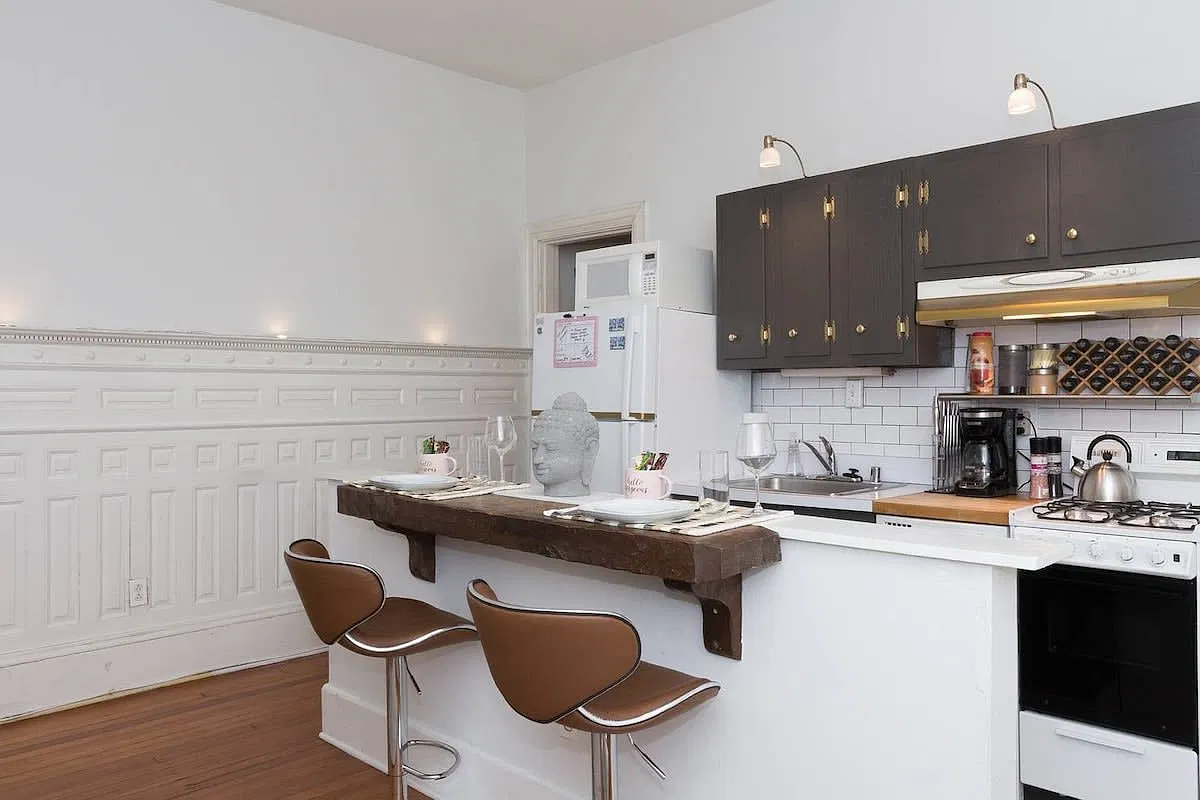 Studio, 500 sqft, $3,300 — Photo 1