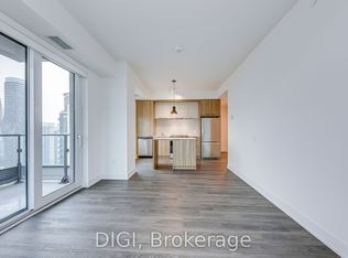 185 Enfield Pl #3010, Mississauga, ON L5B 0R3