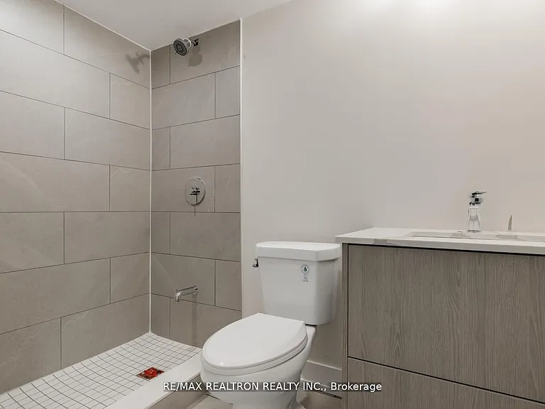 4 Virgilwood Dr #LOWER — Photo 24