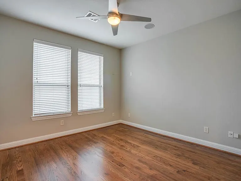 3817 Bowser Ave #B — Photo 18