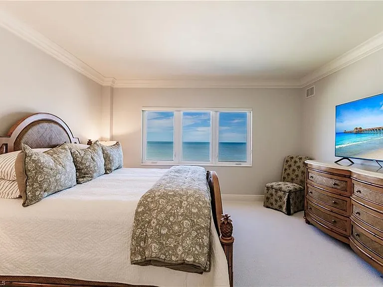 2885 Gulf Shore Blvd N #302 — Photo 20