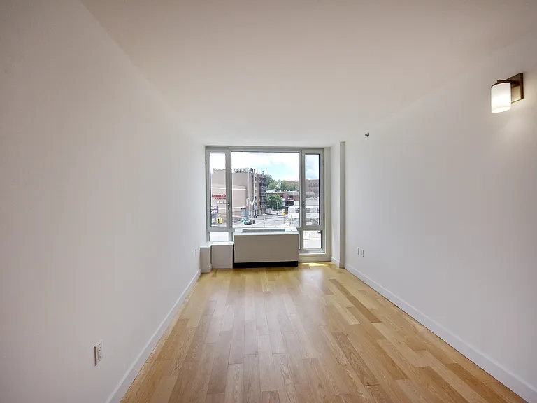 51-35 Reeder St #608 — Photo 2