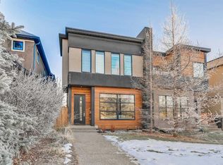 4210 W 19th St SW, Calgary, AB T2T 4Y3