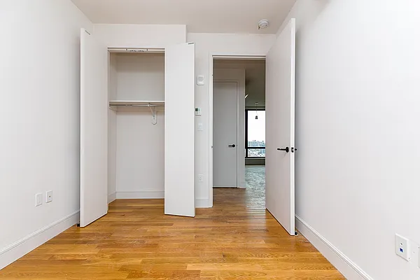 Rented by Nooklyn NYC LLC | media 192