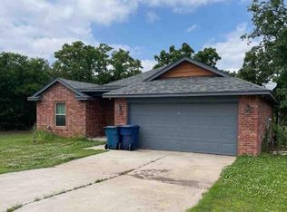 649 Franklin St, Jones, OK 73049