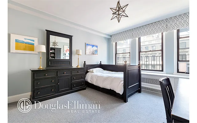 Sold by Douglas Elliman | media 20