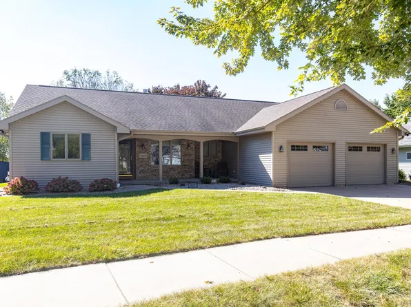 1325 E Keystone Ln, Appleton, WI 54913