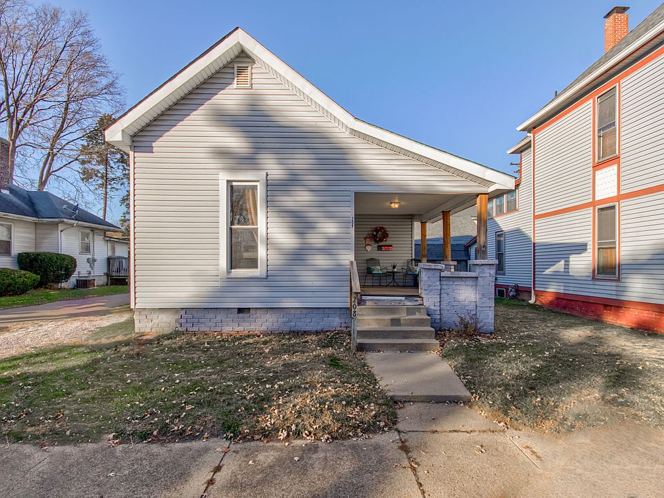 1st image of 208 W Hendricks St