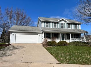 397 Sunnybrook Dr, Oshkosh, WI 54904