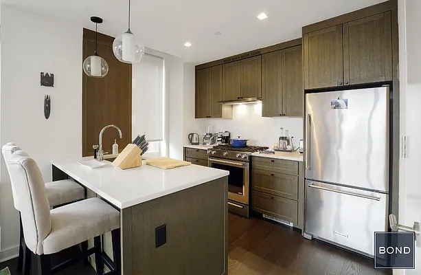 Rented by Bond New York | media 33