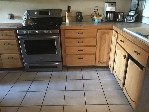 3rd image of 3209 Louraine Cir