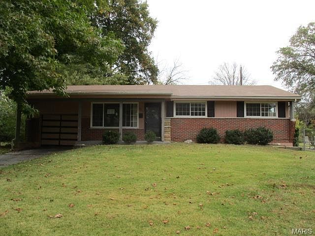 1st image of 2215 Collett Dr
