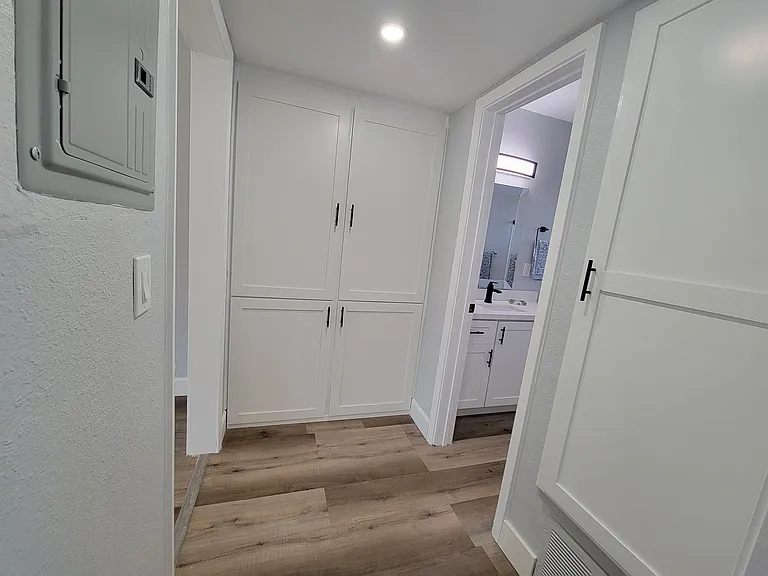 Islandia Apartments — Photo 13