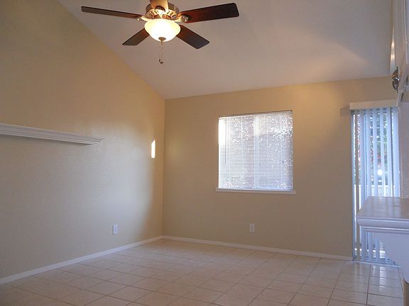 Light with Fan in Livingroom