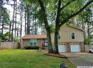 4913 Middleton Ln NW, Huntsville, AL 35816